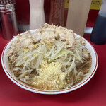 ラーメン二郎 - ラーメン　ヤサイマシ　ニンニクマシ　アブラマシマシ