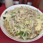 ラーメン二郎 - ラーメン　ヤサイマシ　ニンニクマシ　アブラマシマシ
