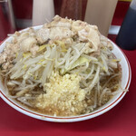 ラーメン二郎 - ラーメン　ヤサイマシ　ニンニクマシ　アブラマシマシ