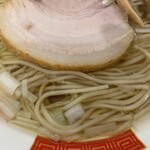 燵家製麺 - 「鶏と昆布の塩らーめん」（850円）の麺