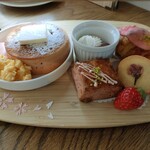 カフェ アクイーユ 恵比寿店 - 