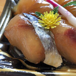 八丈ストア 本店 - 島寿司メダイ･トビウオ