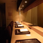 神楽坂 石かわ - カウンター席