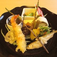山玄茶 - ランチん中の一品。