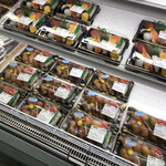 八丈ストア 本店 - 島寿司売場