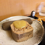 ふる里うどん  - おでんの豆腐とこんにゃく
      MAXに煮えた豆腐も、品ある好みのお味◎