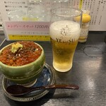 鮨 喰切り すし久 - 黒ラベルとミニいくら丼　間違いない(笑)