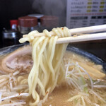 きむら屋 - 滑らか且つモチ感のある麺。