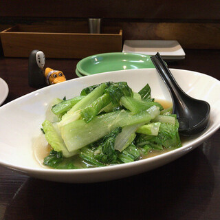 SHIGI china kitchen - 青菜炒めも美味
                        コスパ悪いと思えども、野菜が好きである♡