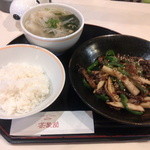 ビストロ茶葉蘭 - 特製チンジャオロースー定食