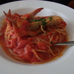 アチェーロ - ツレが頼んだ渡り蟹のトマトソースパスタ