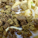 ラーメン浜田家 - カレーフレーク投入