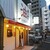 東京麺珍亭本舗 - 外観写真:店の外観を早大通り側から見る。