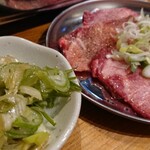 カウンター焼肉かるび - ネギ塩タン