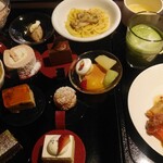 ホテルポールスター札幌 - 1皿目。全メニューは取りきれませんでした