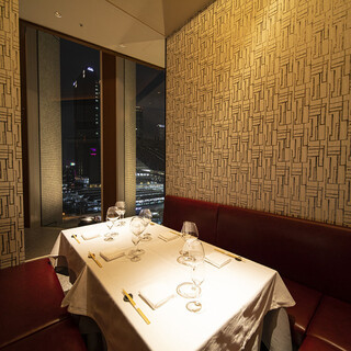 【VIPルーム｜2～7名様】独立した別空間をご用意。接待などおもてなしにも。