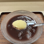 赤坂 菊乃井 - 昼懐石１３３１０円。冷やし汁粉。白玉抜きでお願いしました。甘みのしっかりした汁粉に、アイスクリームと白木耳が良いアクセントです（╹◡╹）（╹◡╹）