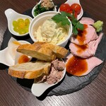 日本酒Dining 根岸 川木屋 - 前菜的な。。