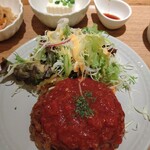 四季愛菜ダイニング - トマトソースのハンバーグ