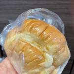 焼きたてパン ロールパピヨン - ハムチー130円