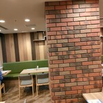 スーパーホテル - 朝食会場座席