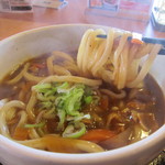 Kyuubee Ya - 中太麺。