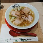 らーめん 七彩飯店 - 見た目はオッケー