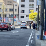 SURIPU - 店を出たあともまだ行列が