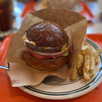 ブギーズ - チーズバーガー＋ハラペーニョ