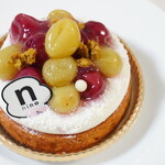 nino - 【2022.04】ぶどうのタルト(税込669円)