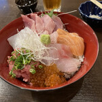 Shukusai No Hara - 海鮮丼大盛り 1000円