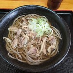 扇屋 - 冷たい肉そば　750円