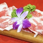 Tanya She Rouhi Nabe - ラム肉と牛肉の盛り合わせ