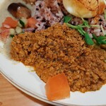 Supaisu Kare Maruse - ホロホロ細かい挽肉のドライキーマ♪豚挽肉の旨味や鼻に抜けるスパイス、炒めた野菜のコクや山椒の香りが爽やか