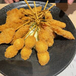 Kakurega Koshitsu Izakaya Kushikatsu Yokochou Sannomiyaten - 