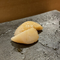 まんてん鮨 日比谷オクロジ店 - ホタテ