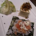 4人の食卓 - たらことリコッタチーズのお寿司、じゃこのつくだ煮と冷奴、白菜の浅漬け