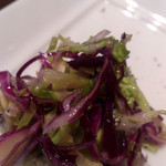 4人の食卓 - 二食キャベツのサラダ