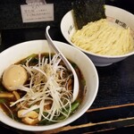塩そば専門店 桑ばら - 鶏と椎茸の煮込みつけそば
