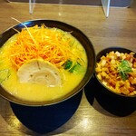 支那そばや - 辛ねぎ味噌らぁ麺 & きざみチャーシューごはん