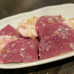 炭火焼肉ホルモン うらら - ハツ