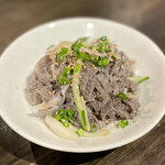 炭火焼肉ホルモン うらら - センマイ刺し