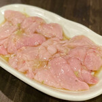 炭火焼肉ホルモン うらら - ツラミ