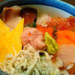 SHARI THE TOKYO SUSHI BAR - 海鮮丼