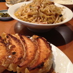 銀座天龍 - 餃子と天龍焼きそば