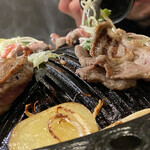 焼肉ホルモン 風土. - ネギ塩ジンギスカン挟み焼き