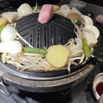 焼肉ホルモン 風土. - 野菜たちの準備