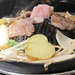 焼肉ホルモン 風土. - 塩ラムのランプ