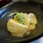 すし処 ひさ田 - 吉田牧場のモッツァレラチーズのヅケ