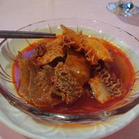 赤坂 四川飯店 - 牛タンと蜂の巣の辛味和え